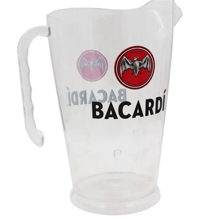 Ulcior cu ulcior din plastic Bacardi