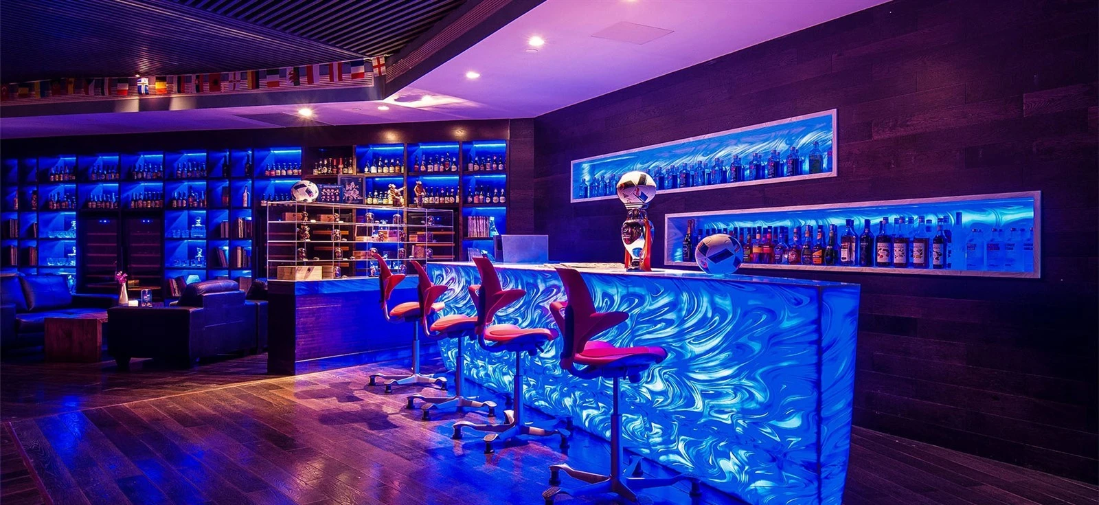 bar